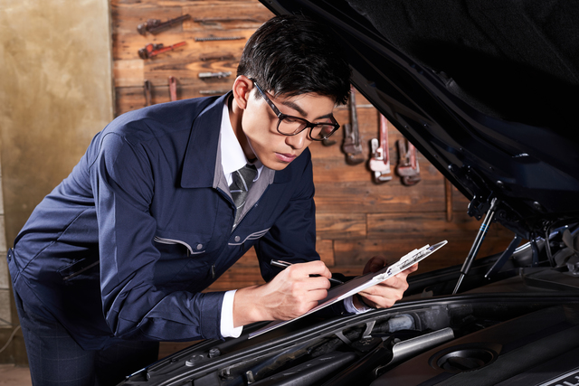 犬に顔、舐めさせてる？リスクと代わりのじゃれあい方を解説！のサムネイル画像