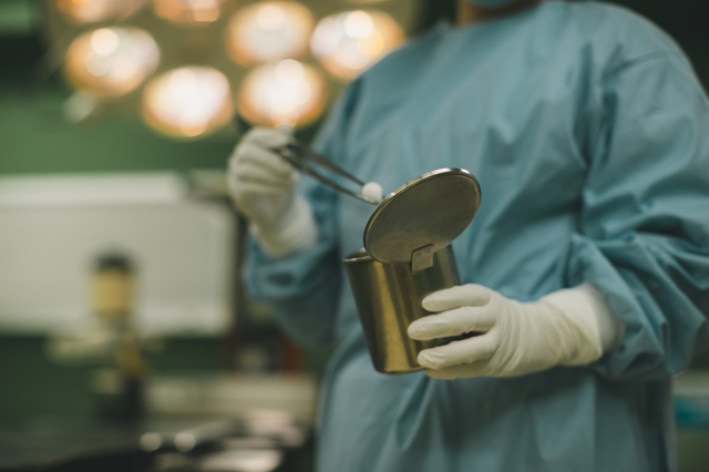 猫はゲージで飼育すべき？メリット・デメリット、飼育方法を解説！のサムネイル画像