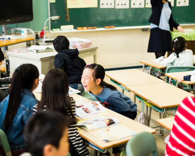 「犬が脱毛症になってしまった」円形脱毛症とストレスの関係を解説！のサムネイル画像