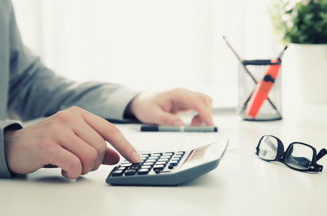 ジャーマンレックスはどんな猫？性格・特徴・注意すべき病気を解説！のサムネイル画像