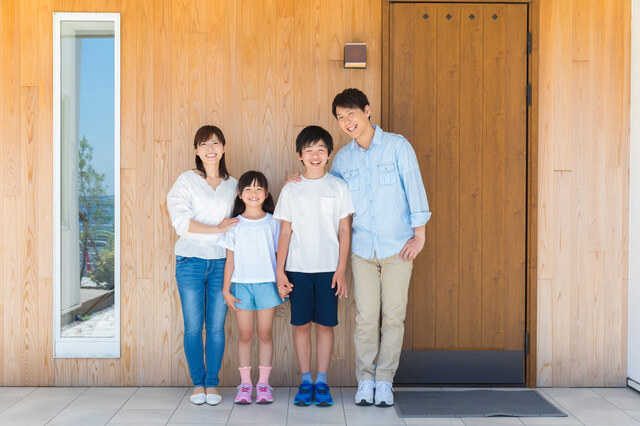 子猫をカラスが襲う理由とは？子猫が襲わた場合の対処法などのサムネイル画像