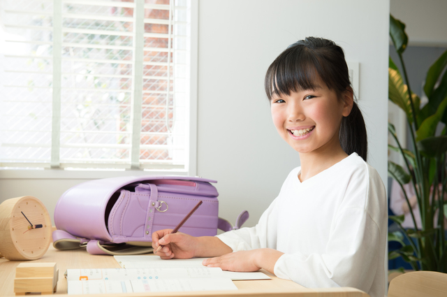 野良猫は雨の日どこで何をしているの？のサムネイル画像