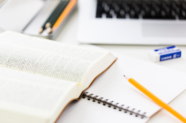 うさぎのくしゃみは病気のサイン？くしゃみの原因とスナッフルについて解説のサムネイル画像