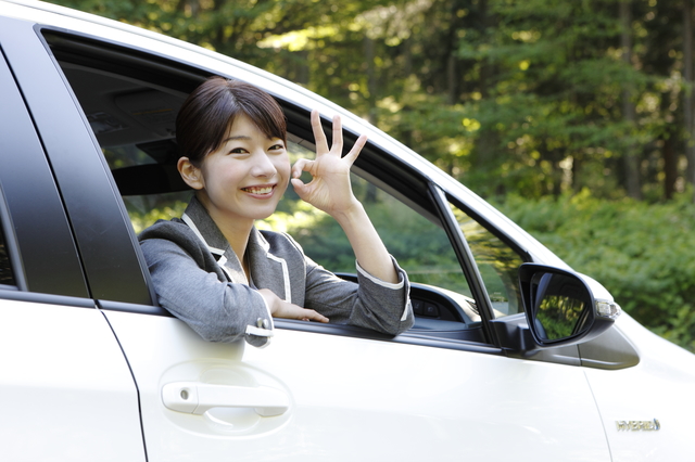 親子間の車の譲渡がある場合の お得な自動車保険の名義変更