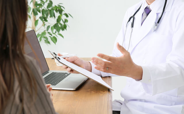 猫は白米(お米)を食べても大丈夫？与え方や注意点について解説！のサムネイル画像